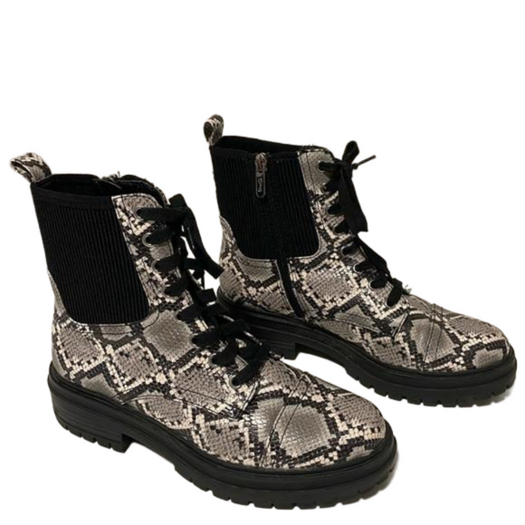 Circus by Sam Edelman Shoes - Circus by Sam Edelman Giovanny black lace up snakeskin combat boots sz 7.5